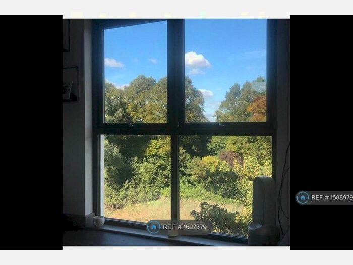 2 Bedroom Flat To Rent In Bath Road, Bristol, BS4