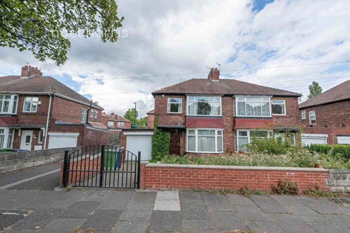 3 Bedroom Semi-Detached House For Sale In Coast Road, Cochrane Park, NE7