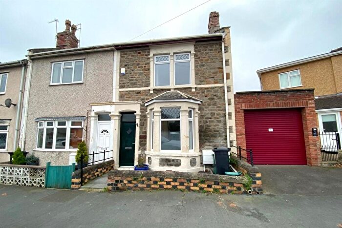 3 Bedroom House To Rent In Acacia Road, BS16