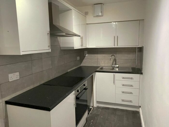 2 Bedroom Terraced House To Rent In Blackmoorfoot Road, Crosland Moor, Huddersfield, HD4