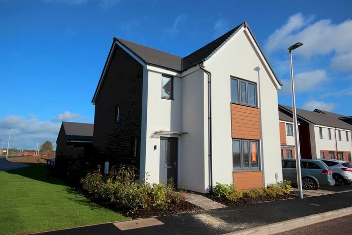 3 Bedroom Detached House To Rent In Hutchings Drive, Exeter, EX1