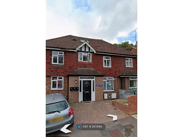 2 Bedroom Flat To Rent In Pomfret Avenue, Luton, LU2