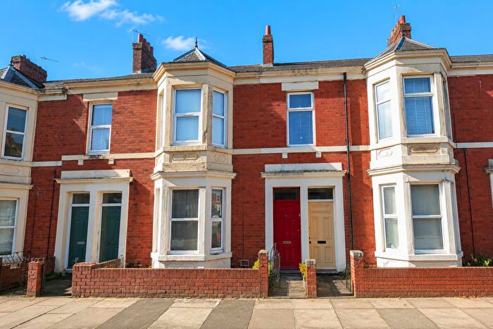 3 Bedroom Flat To Rent In Hazelwood Avenue, Newcastle Upon Tyne, NE2