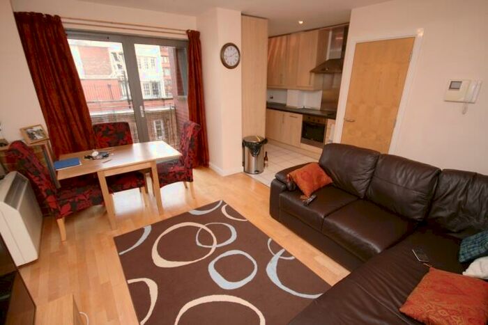 2 Bedroom Apartment To Rent In Mercury Building, Aytoun Street Manchester, M1