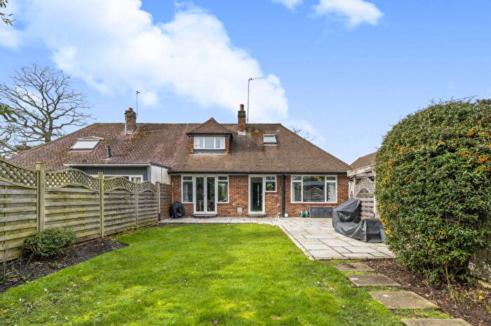 3 Bedroom Semi-Detached Bungalow For Sale In Forest Road, Effingham Jct., KT24