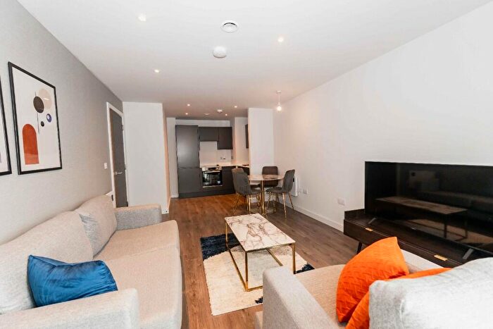 2 Bedroom Apartment To Rent In Cross Lane, Manchester, Greater Manchester, M5