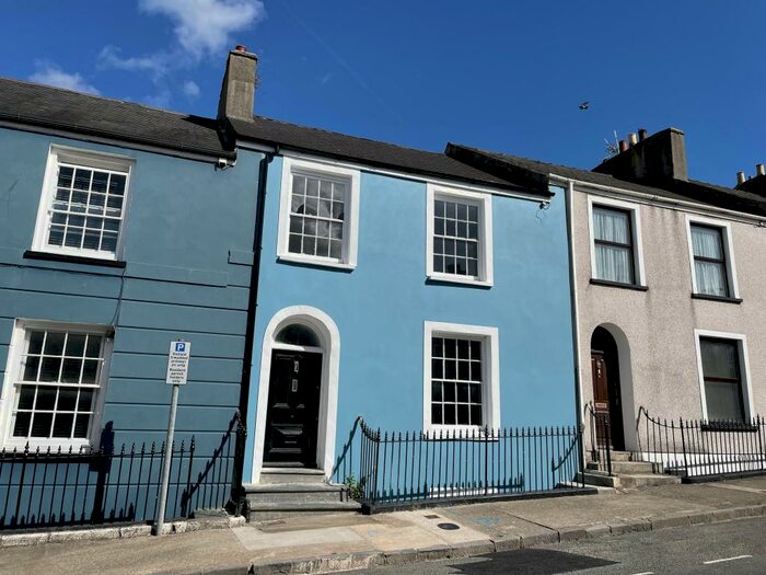 4 Bedroom House To Rent In Pembroke Dock, SA72