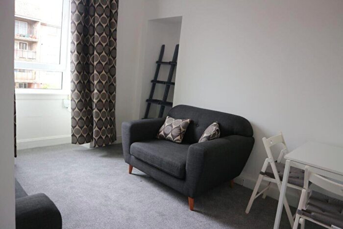 1 Bedroom Flat To Rent In Lt Westfield Road, Edinburgh, EH11
