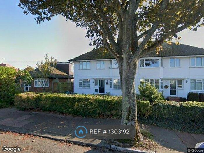 2 Bedroom Flat To Rent In Worthing, Worthing BN14