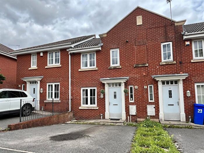 3 Bedroom Terraced House For Sale In Newbold Close, Dukinfield, SK16