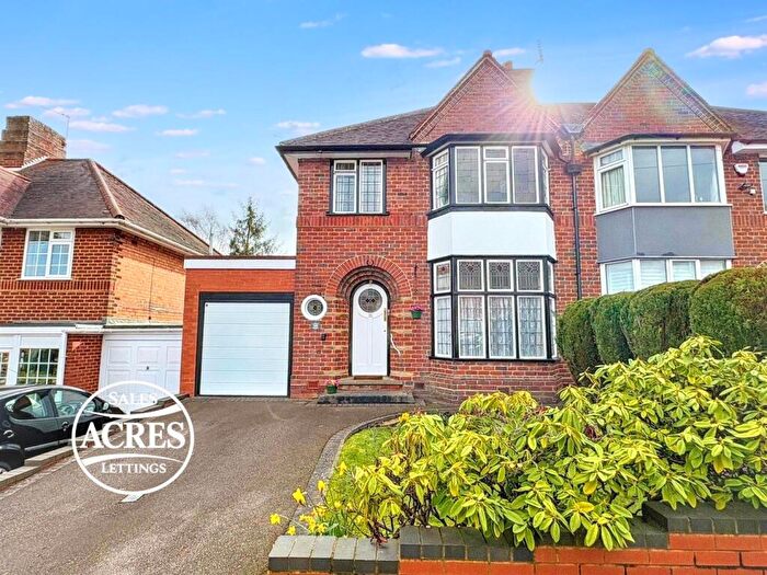 3 Bedroom Semi Detached House For Sale In Douglas Road, Sutton Coldfield, B72