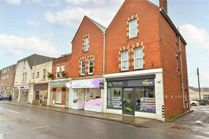1 Bedroom Apartment For Sale In Whitefield Road, New Milton, Hampshire, BH25
