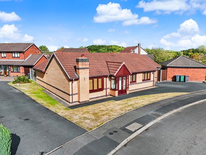 3 Bedroom Detached Bungalow For Sale In Ennerdale Close, Priorslee, Telford, Shropshire, TF2