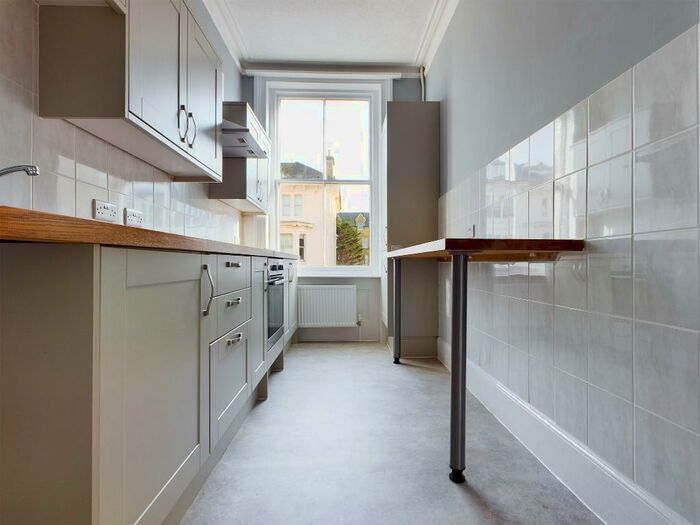 2 Bedroom Flat To Rent In Albany Villas, Hove, East Sussex, BN3