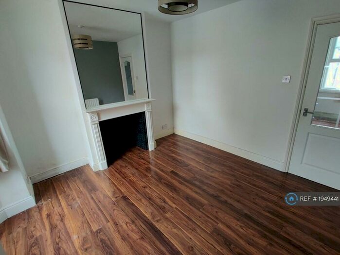 2 Bedroom Terraced House To Rent In Sydney Road, Sutton, SM1