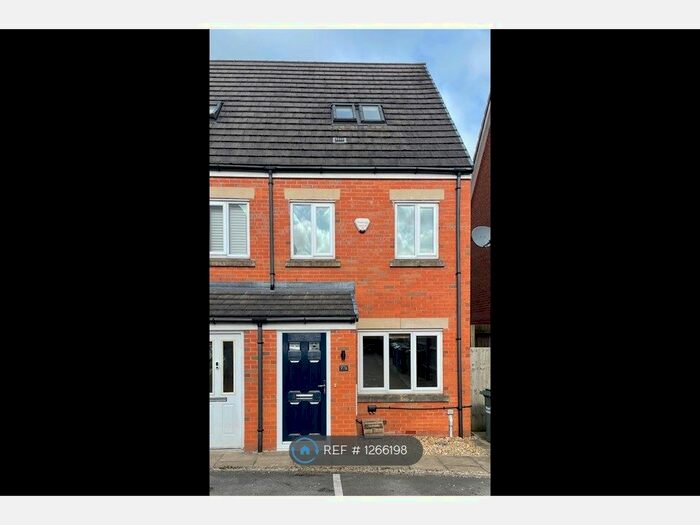 3 Bedroom End Of Terrace House To Rent In Hartley Green Gardens, Wigan, WN5