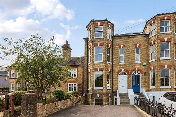 2 Bedroom Flat To Rent In Dartford Road, Sevenoaks, TN13