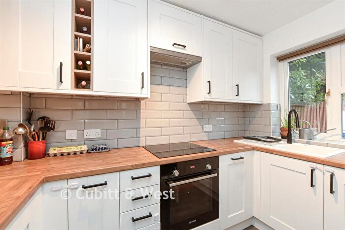 2 Bedroom Semi Detached House For Sale In Keats Avenue, Redhill, Surrey, RH1