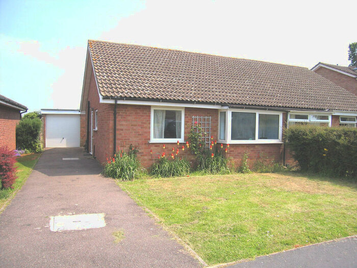 2 Bedroom Semi-Detached Bungalow To Rent In Fairhaven Way, Newmarket, CB8