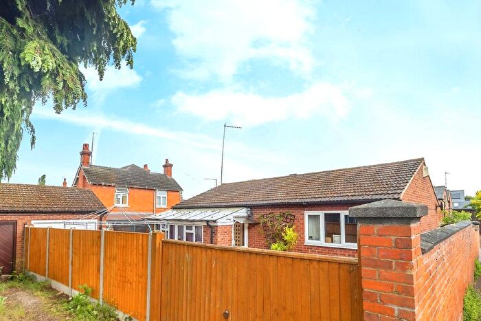 2 Bedroom Bungalow For Sale In Bradwell Road, New Bradwell, Milton Keynes, Buckinghamshire, MK13