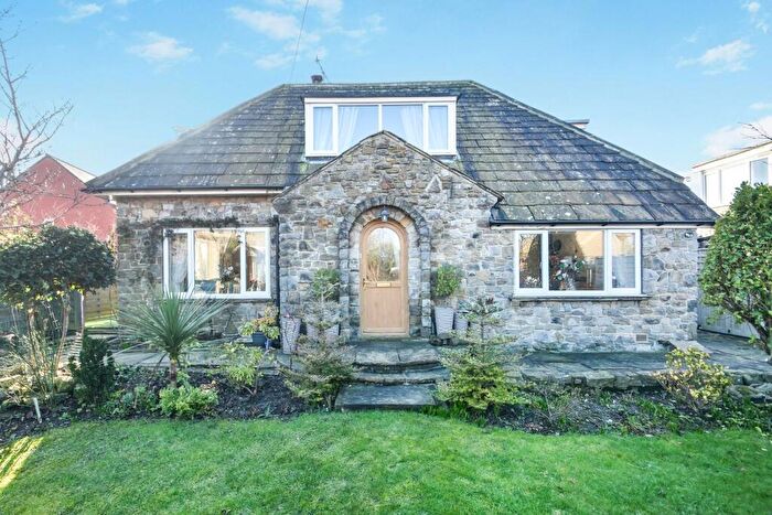 3 Bedroom Detached House For Sale In Moor Close, Killinghall, Harrogate, HG3