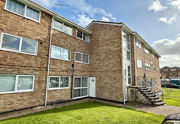 2 Bedroom Flat For Sale In Broadsands Drive, Gomer, Gosport, PO12