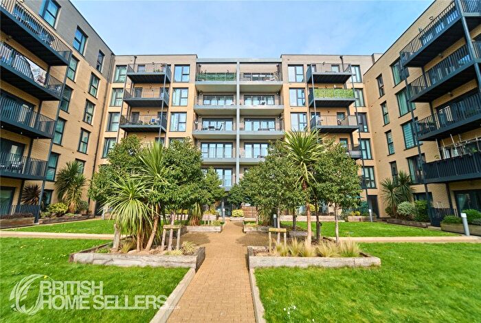 1 Bedroom Flat For Sale In Westmoreland Road, London, NW9