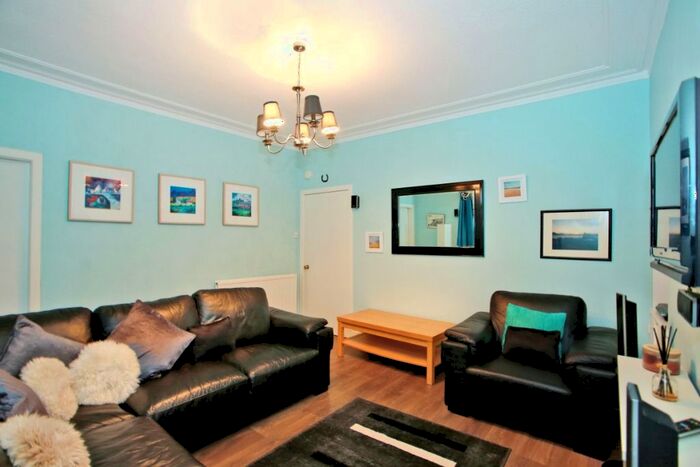 1 Bedroom Flat To Rent In Nellfield Place, City Centre, Aberdeen, AB10