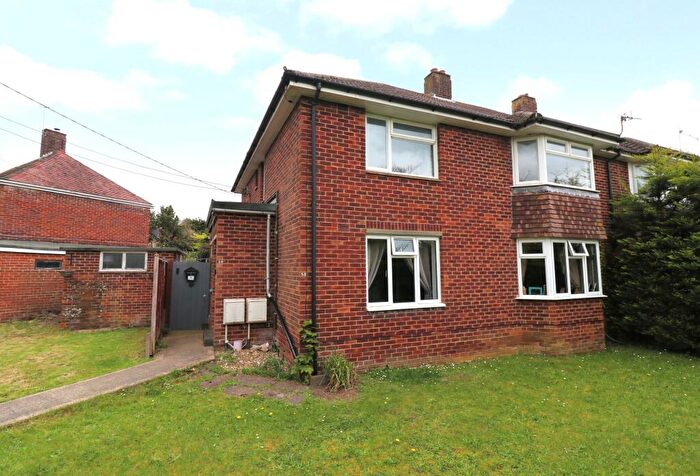2 Bedroom Flat For Sale In Grange Road, Netley Abbey, SO31