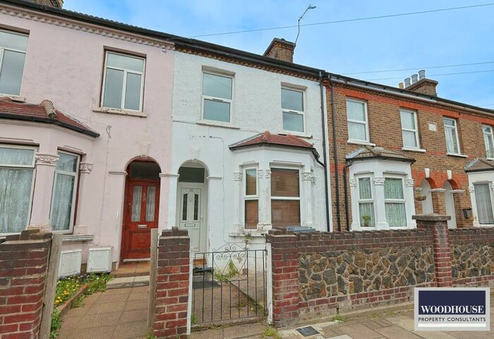 3 Bedroom Terraced House To Rent In King Edward Road, Waltham Cross, EN8