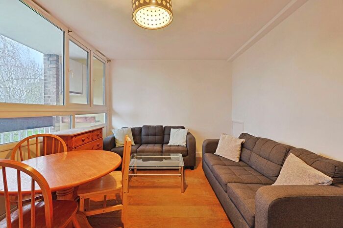4 Bedroom Flat For Sale In Batten Street, London, SW11