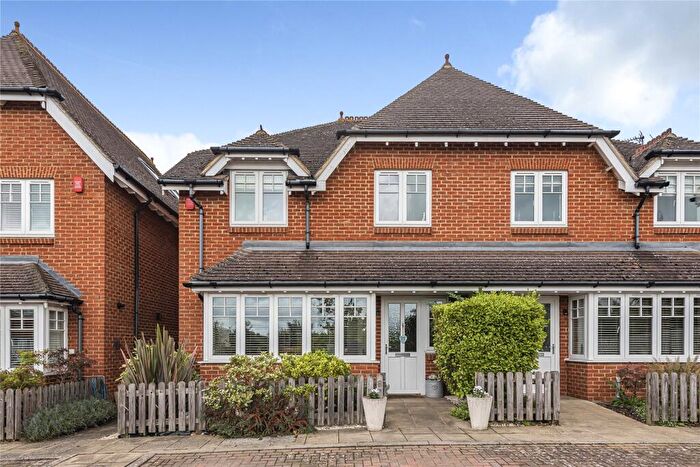 4 Bedroom Semi-Detached House For Sale In Portsmouth Road, Ripley, Surrey, GU23