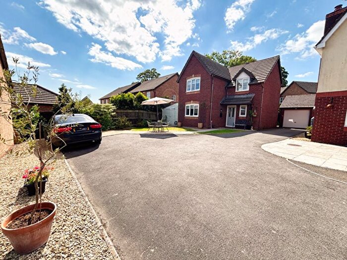 4 Bedroom Detached House For Sale In Dol Nant Dderwen, Broadlands Bridgend, CF31