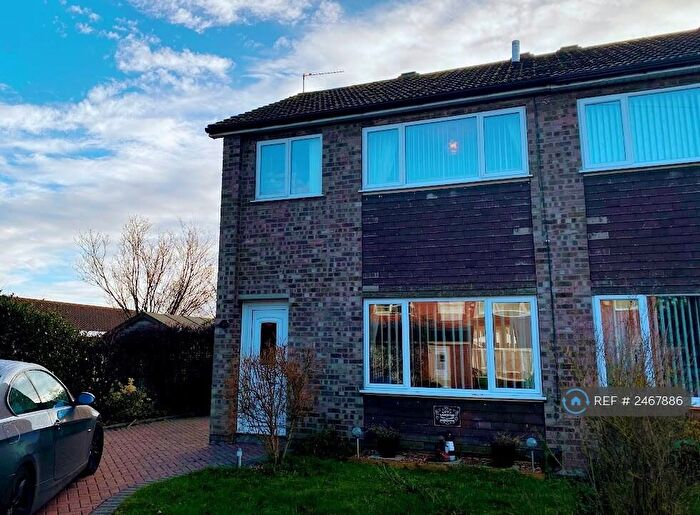 3 Bedroom Terraced House To Rent In Manor Leas Close, Lincoln, LN6