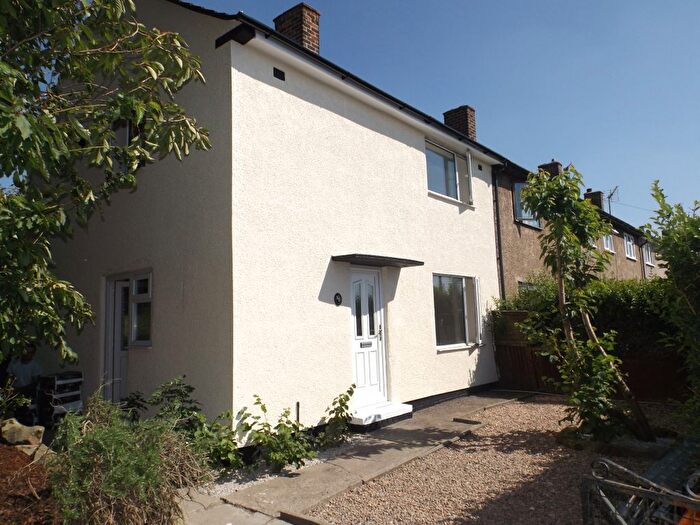 3 Bedroom End Terrace House To Rent In Springfield Crescent, Chesterfield, S44