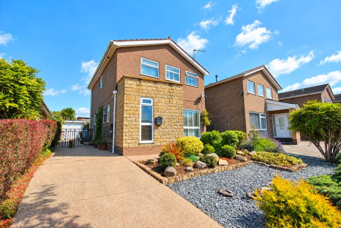 3 Bedroom Detached House For Sale In Alderson Close, Tickhill, Doncaster, DN11