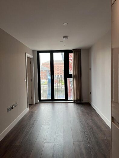 1 Bedroom Apartment To Rent In Triskelion Way, Liverpool, Merseyside, L3