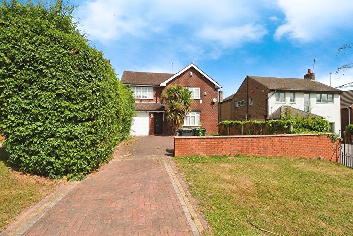 4 Bedroom Detached House For Sale In Bretby Lane, Bretby, Burton-On-Trent, Derbyshire, DE15