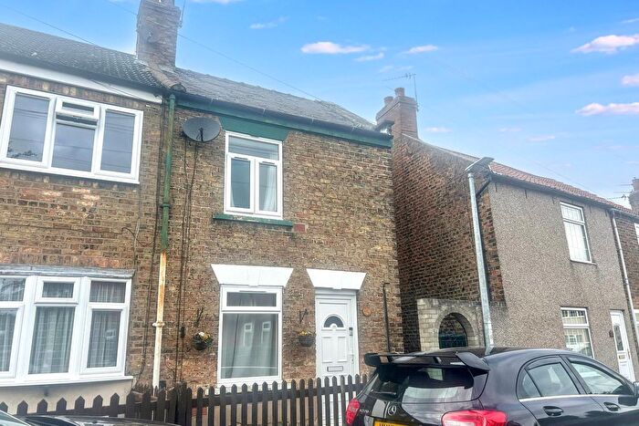 2 Bedroom Terraced House For Sale In High Street, Swinefleet, Goole, DN14