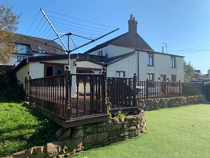 2 Bedroom Cottage To Rent In Meendhurst Road, Cinderford, GL14