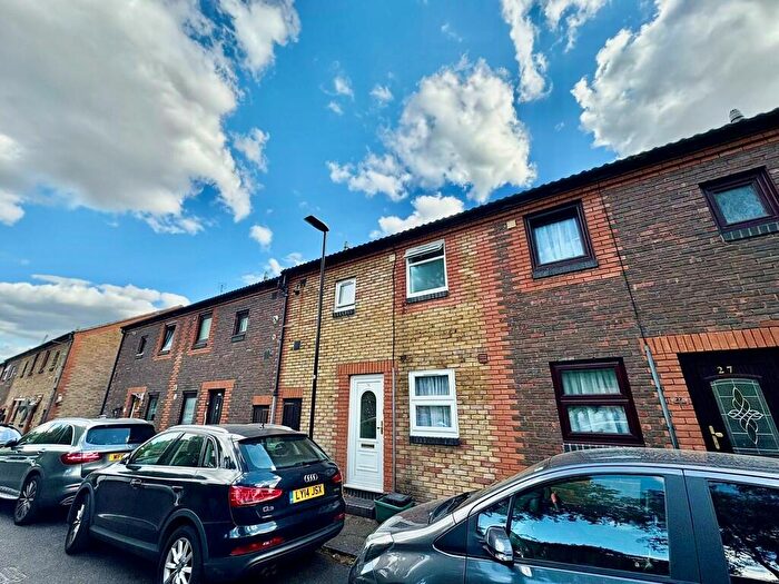 2 Bedroom Terraced House To Rent In Tyrell Close, Harrow, HA1
