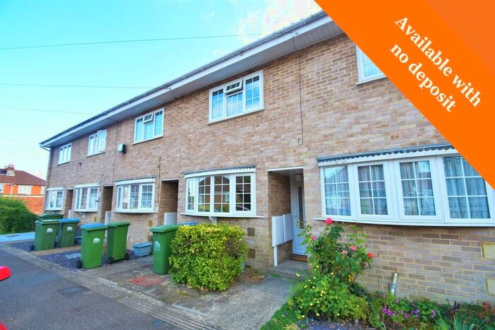 2 Bedroom Terraced House To Rent In Available With No Deposit Sholing, Southampton, SO19