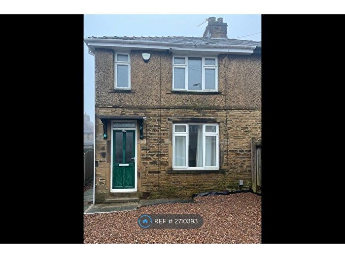 3 Bedroom Semi Detached House To Rent In Westbury Road, Bradford, BD6