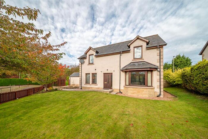 5 Bedroom Detached House For Sale In Smiths Court, Longforgan, DD2