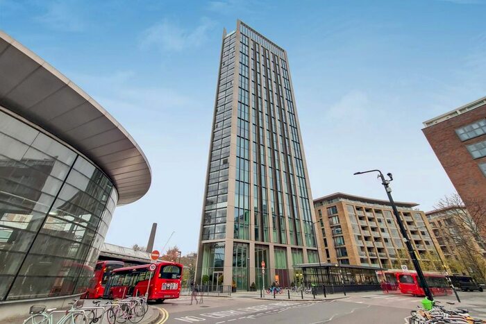 2 Bedroom Flat To Rent In Surrey Quays Road, Canada Water, London, SE16