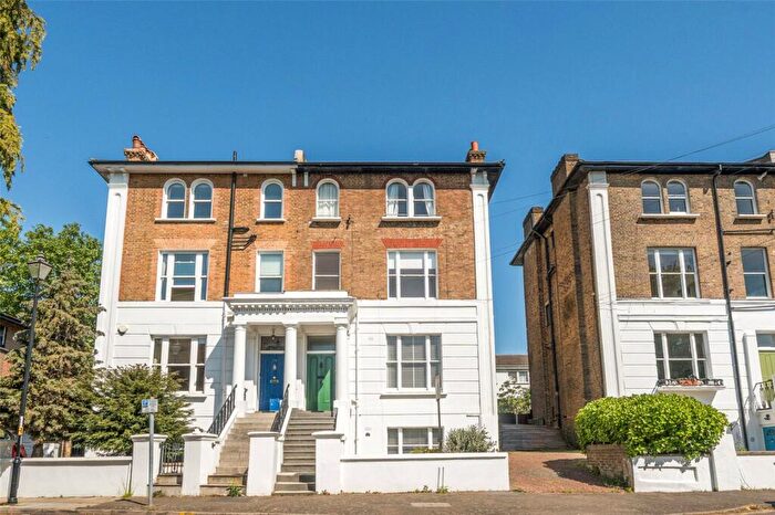 2 Bedroom Apartment For Sale In Glenton Road, London, SE13
