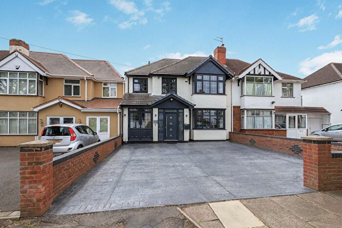 4 Bedroom Semi Detached House For Sale In Honor Avenue, Goldthorn Park, Wolverhampton, WV4