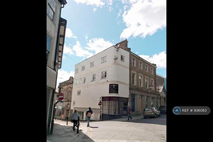 1 Bedroom Flat To Rent In Church View, St. Austell, PL25