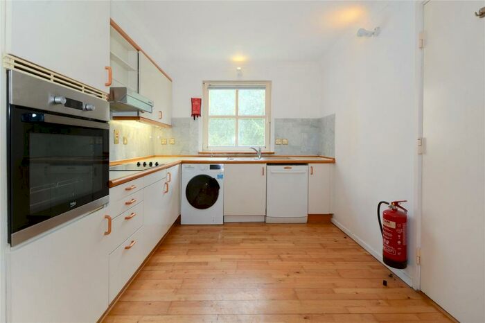 4 Bedroom Flat To Rent In Princes Court, London, SE16
