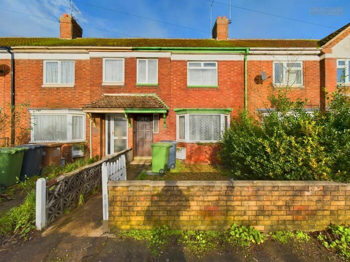 3 Bedroom Terraced House For Sale In Fengate, Peterborough, PE1
